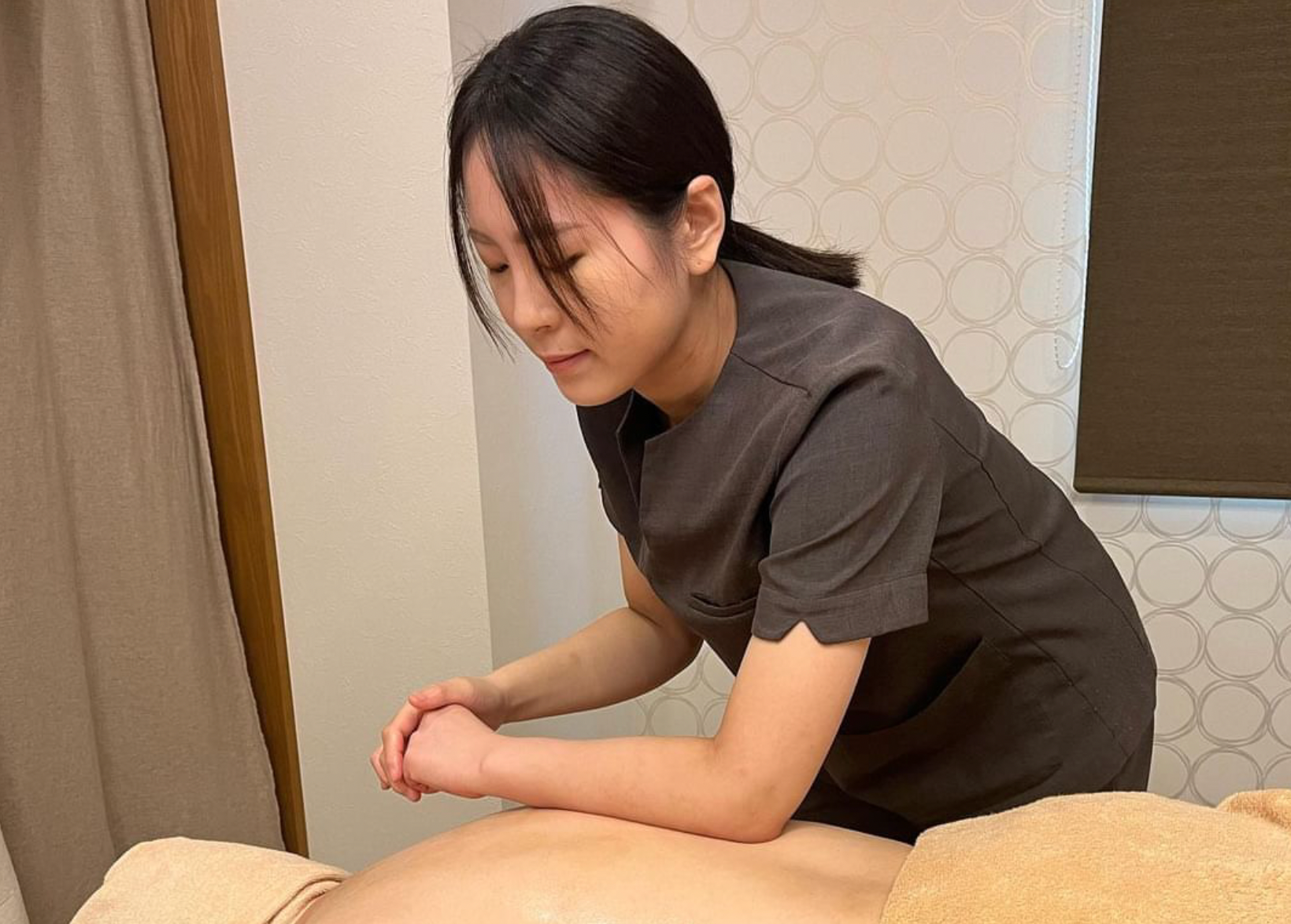 “漢方との視覚的ギャップ”とは?クラフトティーjianを採用したエステティック&リラクゼーションスペース「arbre-アルブル」さんに話をお聞きしました。